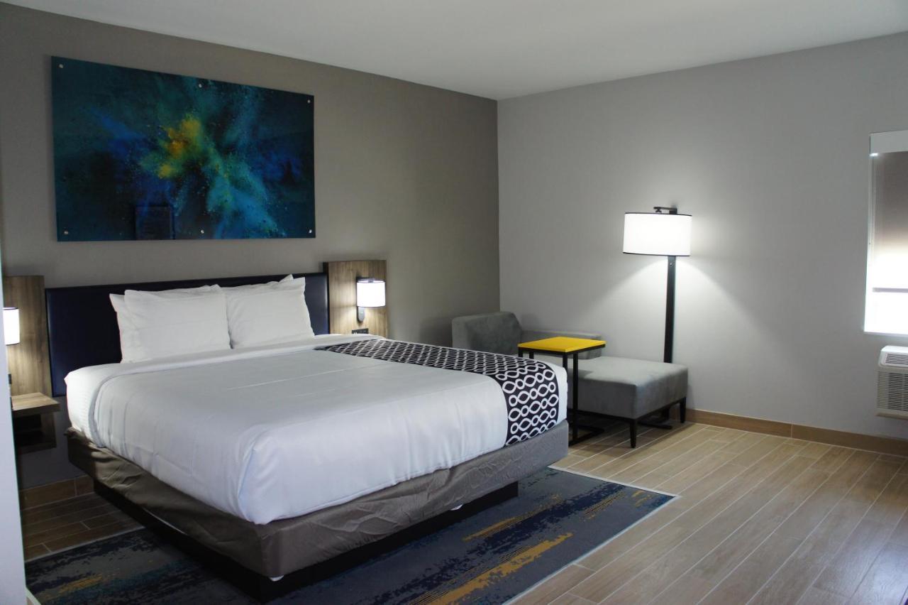 La Quinta Inn & Suites By Wyndham Galveston West Seawall Екстериор снимка