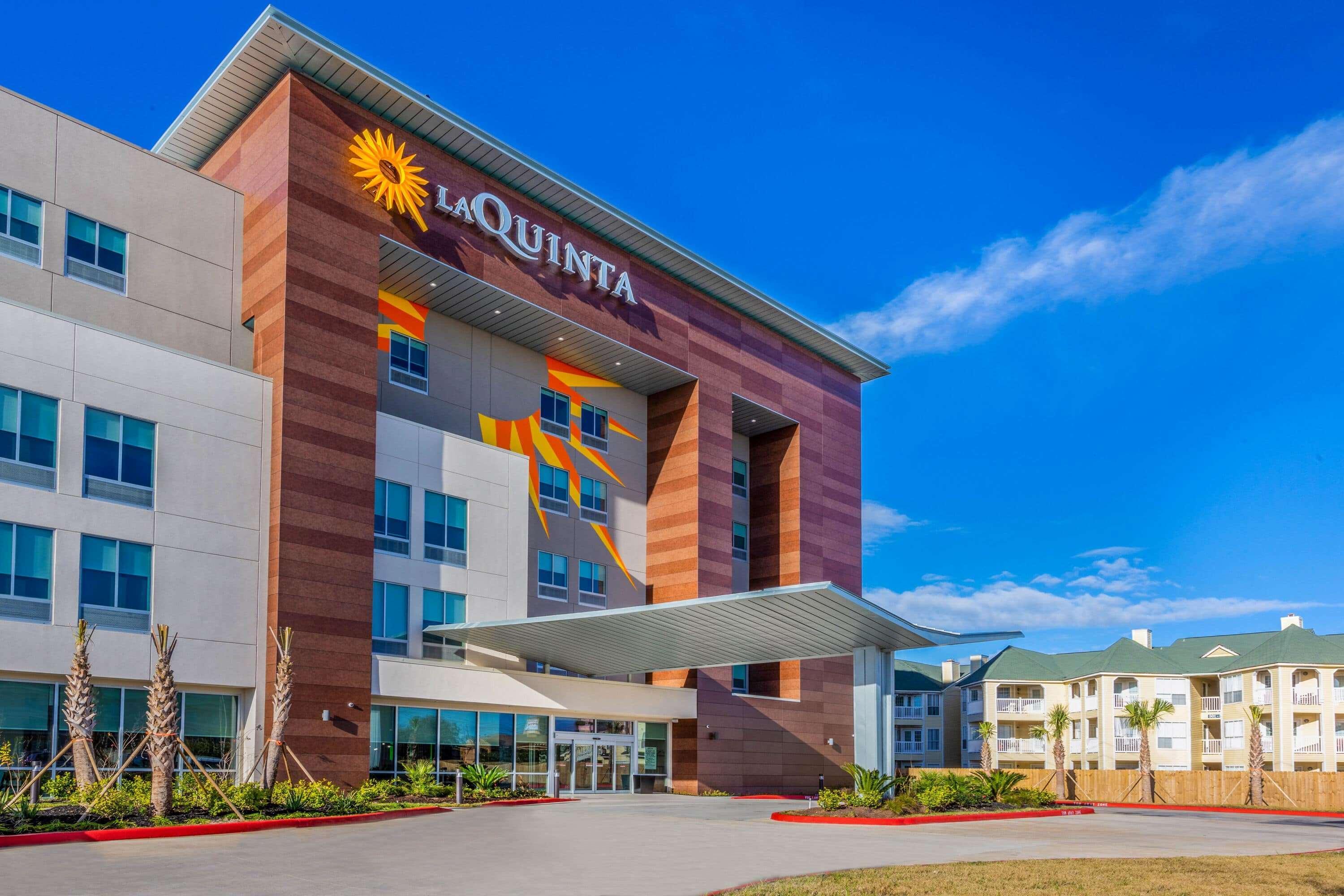 La Quinta Inn & Suites By Wyndham Galveston West Seawall Екстериор снимка